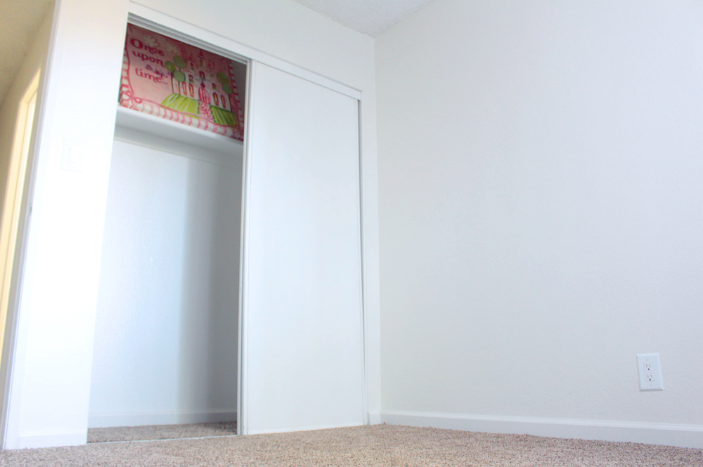 This image is the visual representation of Interiors 5 in Mountain View Apartments.